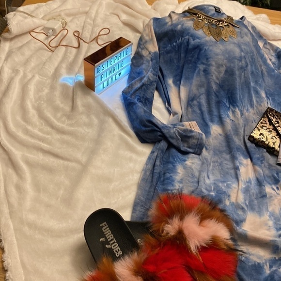 𝅺BEAUTIFUL Blue Tie Dye Dress.   🎉HP 7/11🎉 - Picture 8 of 12